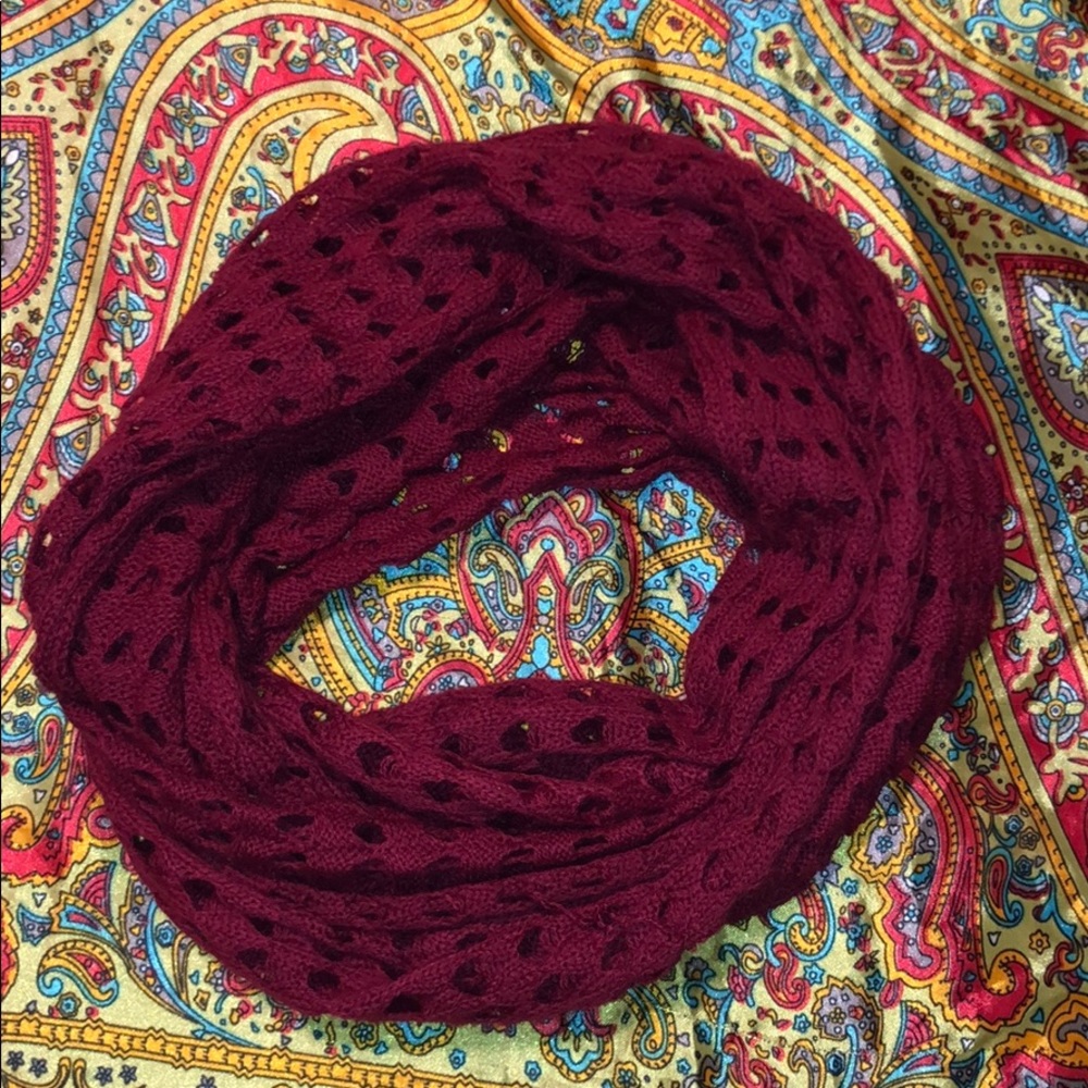 Scarf - Picture 1 of 2